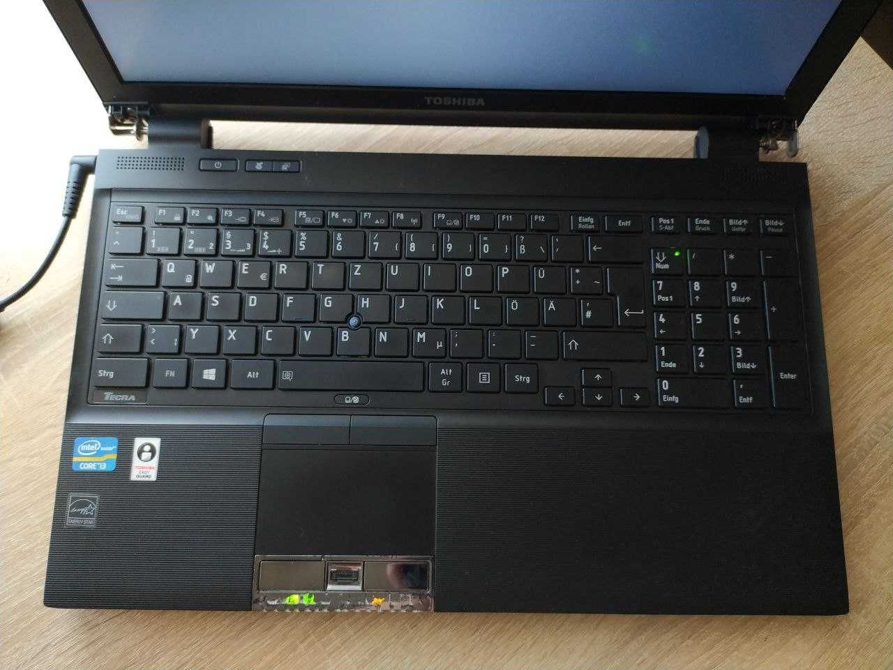 Ноутбук TOSHIBA TECRA R850 на core i3 ddr3 2 gb з Германії