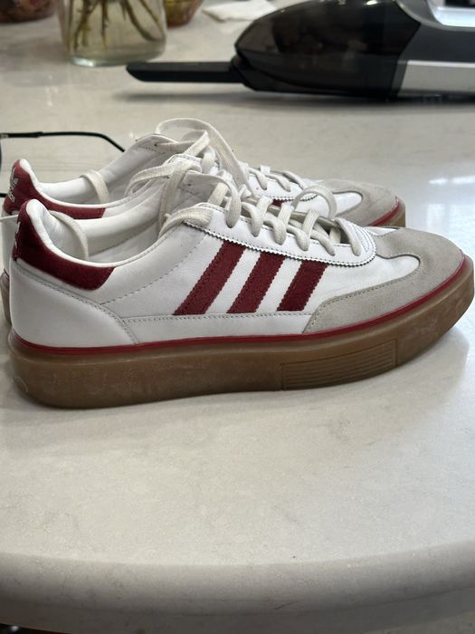 Кросівки «Adidas» жіночі