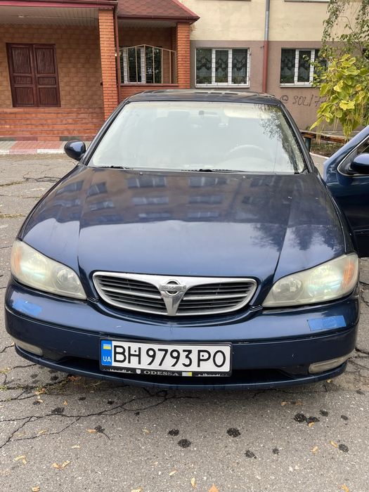 Ниссан Максима.