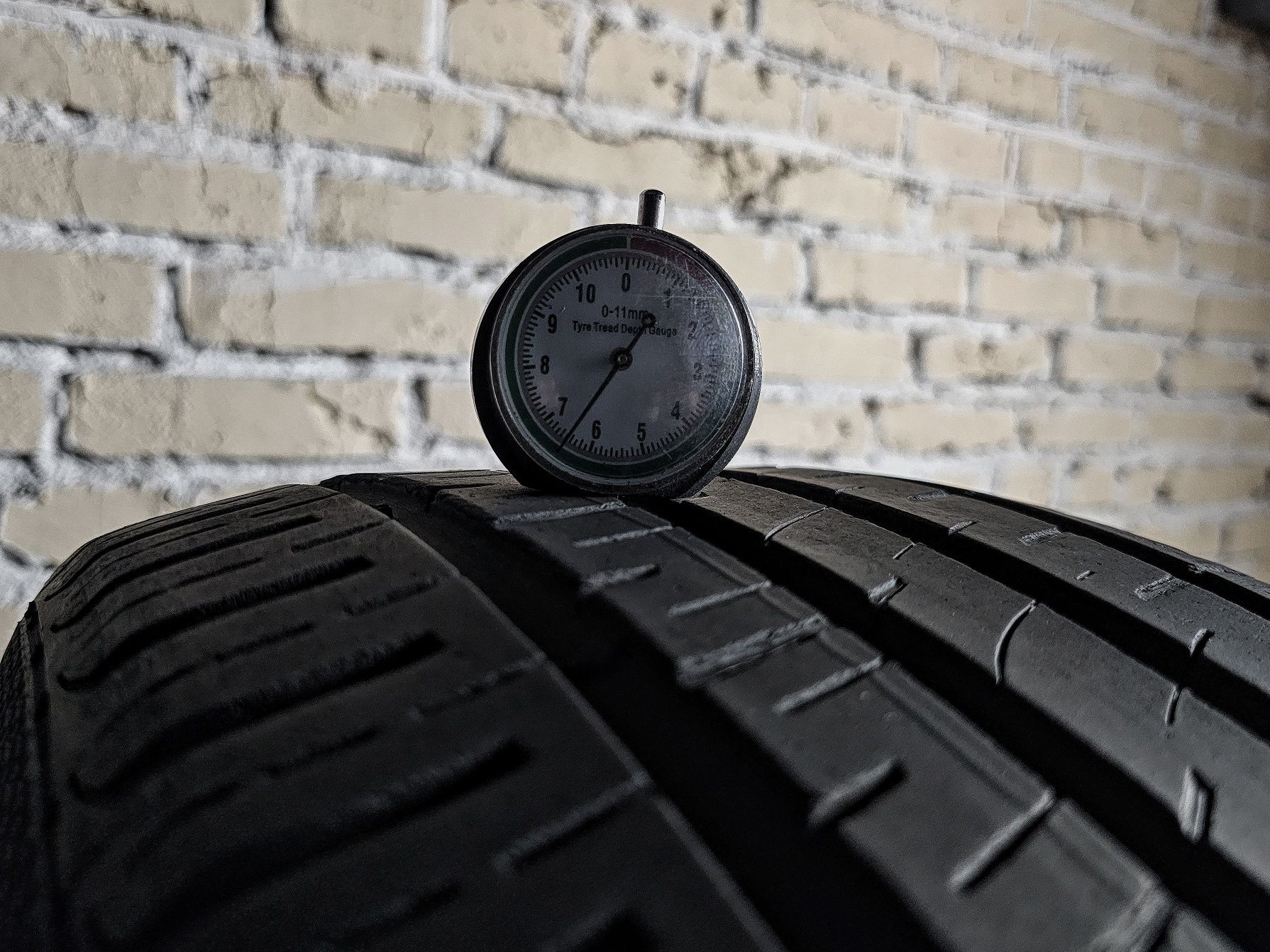 Пара 235/45r17 Barum | 2023 | 6.5mm | Преміум шини | Ідеал | 2шт.
