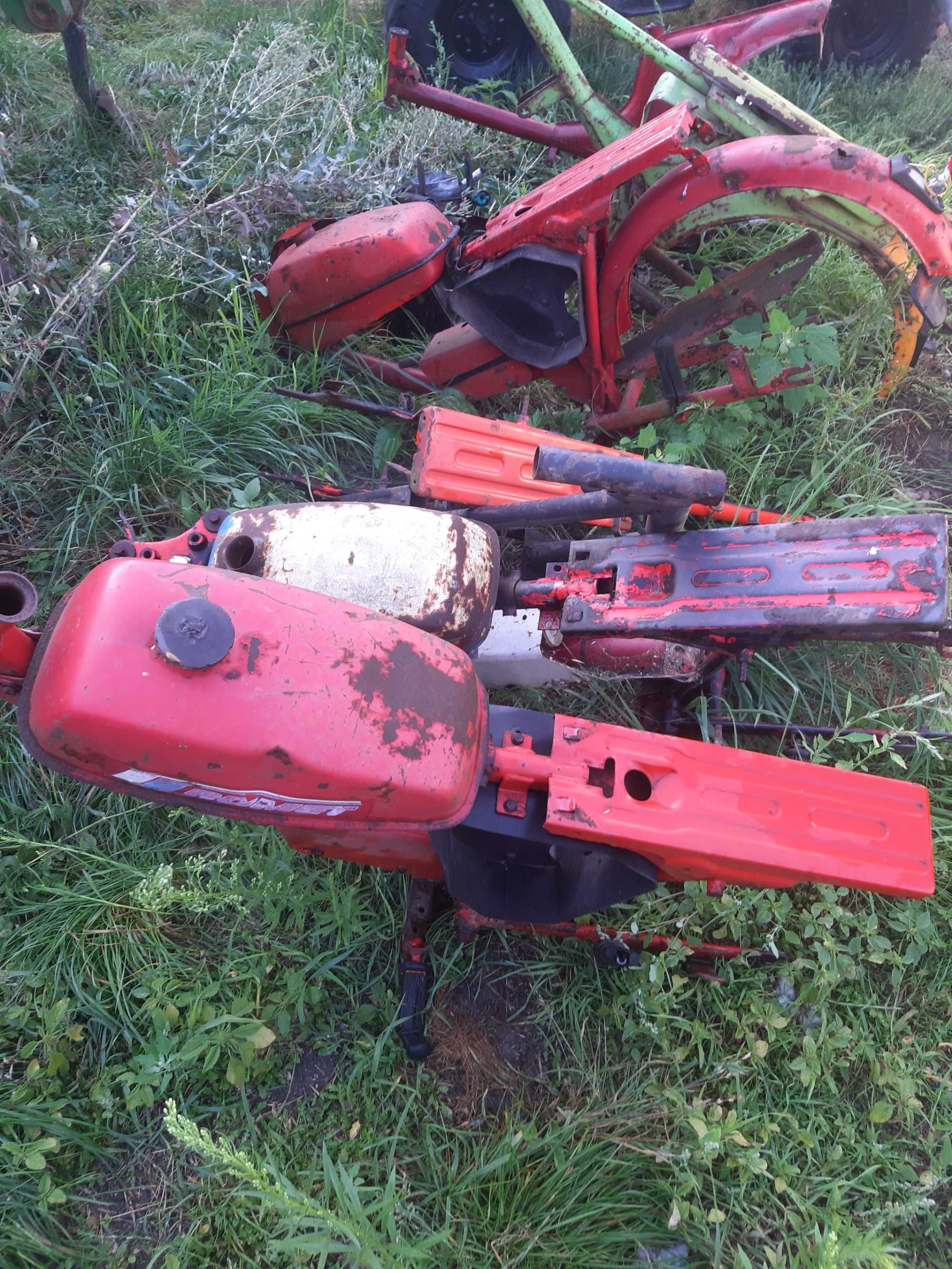Romet komar ogar t1 205 rama błotnik