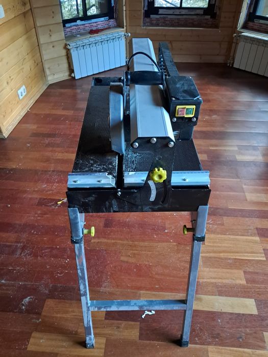 Плиткоріз водяний оренда