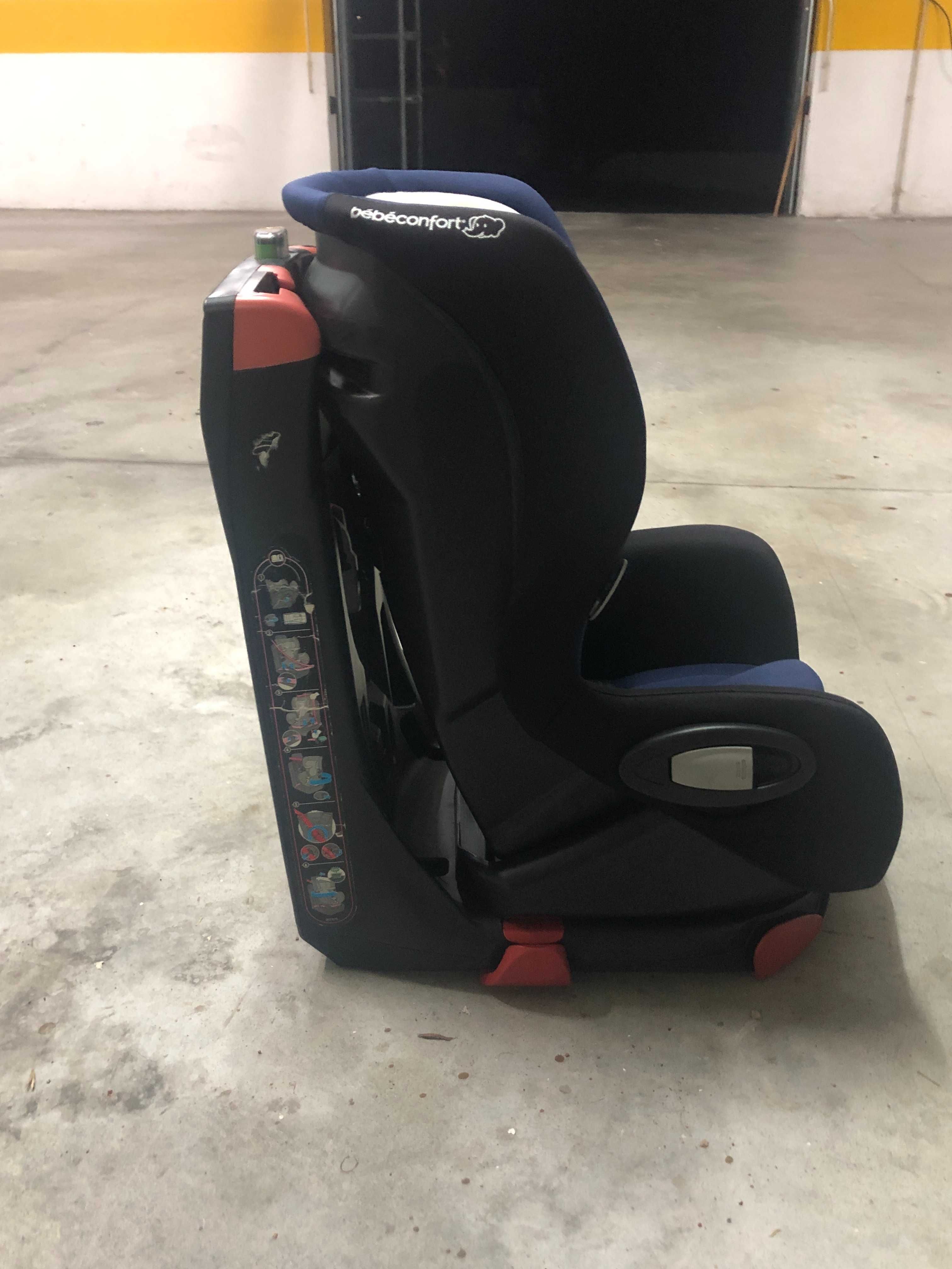 Cadeira Auto Rotativa AXISS Bebé Confort