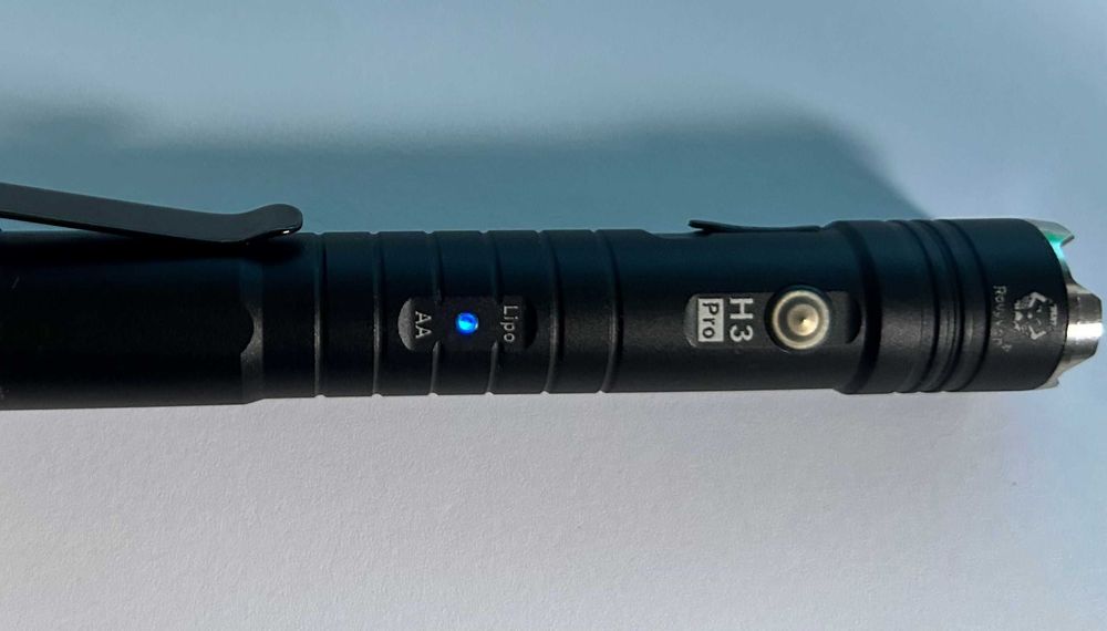 Latarka taktyczna RovyVon Hybrid H3 Pro Black