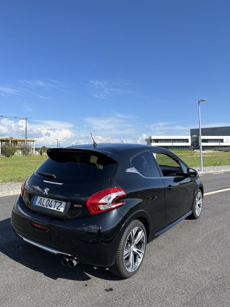 Peugeot 208 GTI 1.6