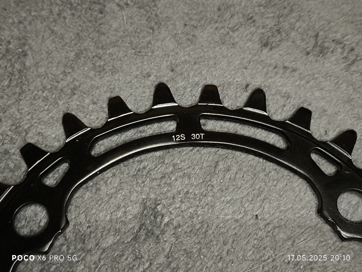 Zębatka Shimano Deore Narrow Wide 30T okrągła BDC 96
