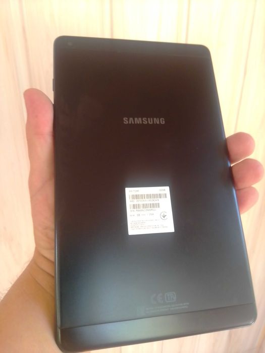 Продам планшет Samsung Galaxy Tab 8
4G LTE с функцией звонков