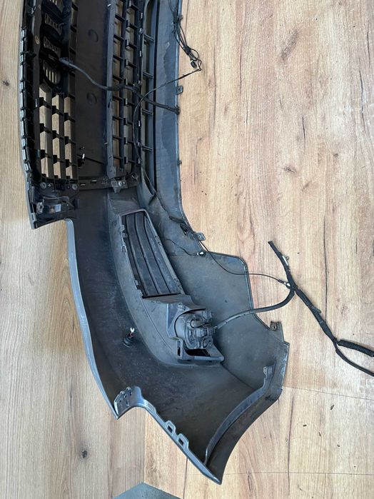 Zderzak przedni Audi A4 B8 kolor ly7g