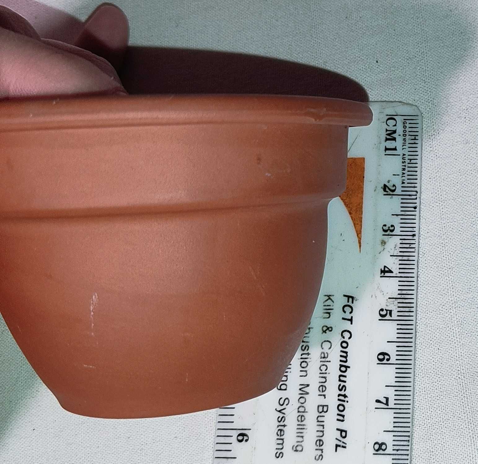 горшок для цветов керамика .