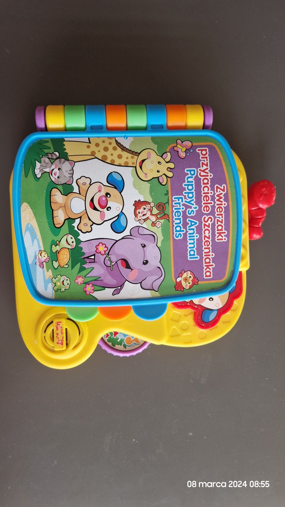 KSIĄŻECZKA FISHER PRICE przyjaciele Szczeniaka gratis