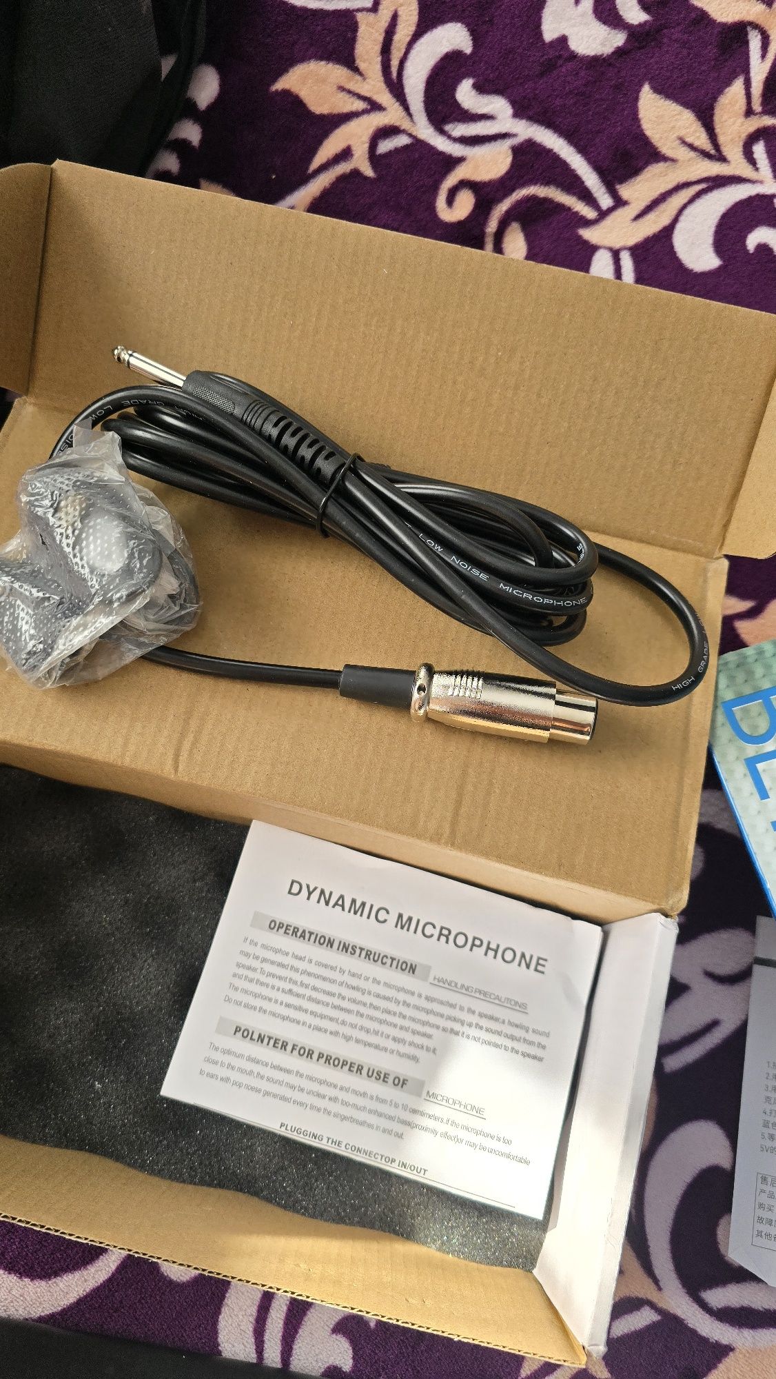 Microfone novo em caixa Beta 58A