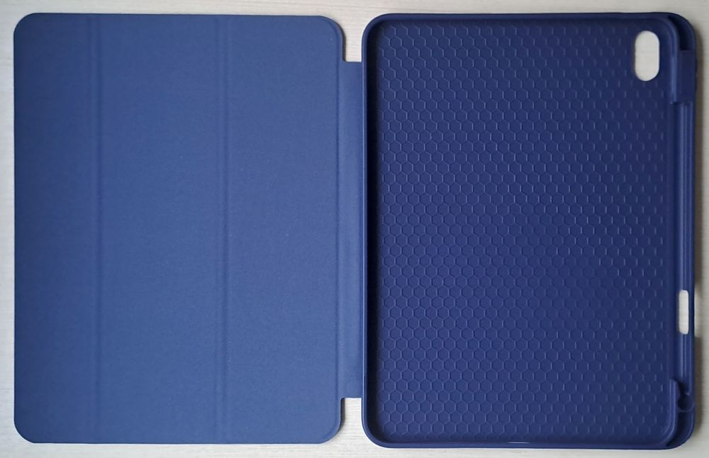 Чехол для Ipad 10 / Ipad 11 (A16) 10.9' с местом для пенсил
