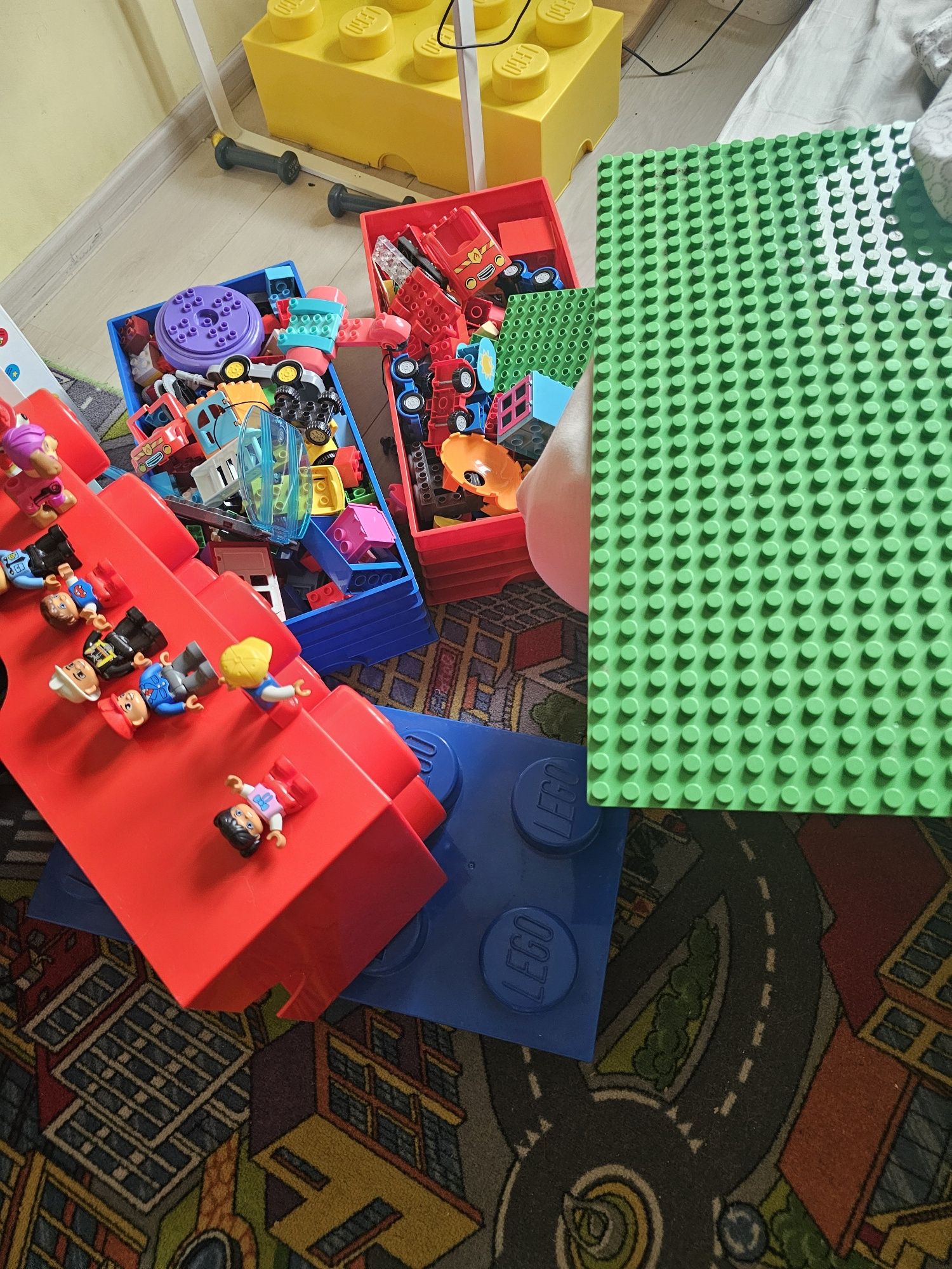 Lego Duplo Baza Psi Patrol, remiza, domek, kulodrom/zjeżdżalnia.
