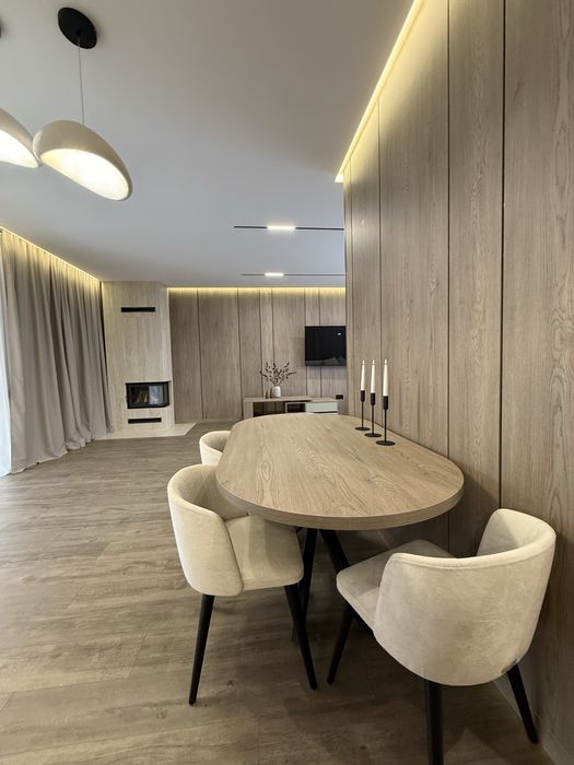 У нас Новинка! Новий, сучасний Таунхаус. Камін. Власне подвіря.