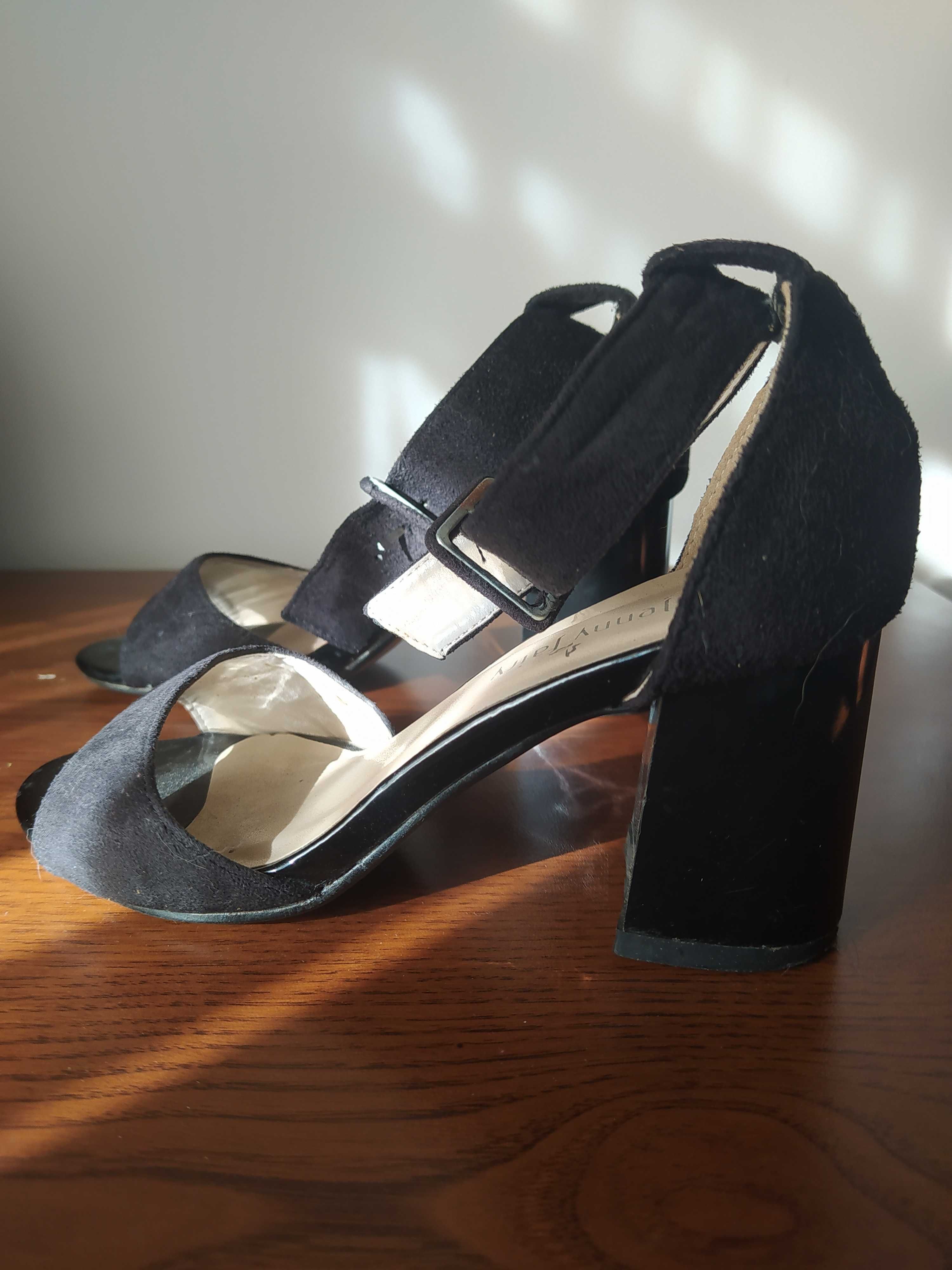 Sandały damskie, rozmiar 35, czarne, CCC