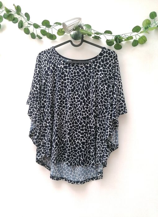 Blusa Azul Escura estilo poncho