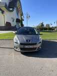 Продам Peugeot 5008 2010року