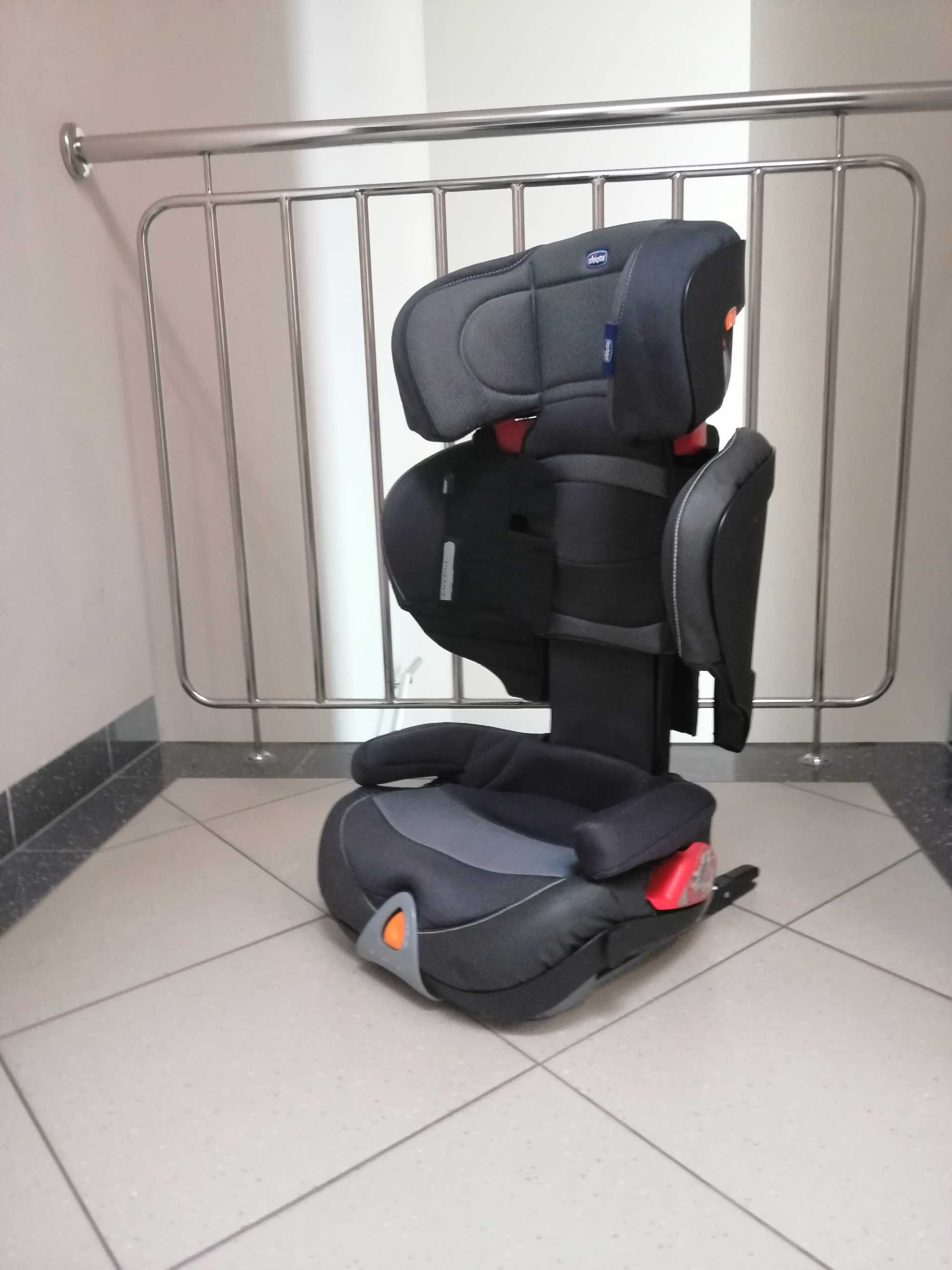 Fotelik Chicco Oasys 15-36 kg ISOFIX