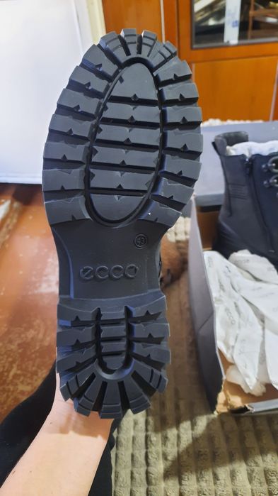 Чоботи чоловічі кольору графіт