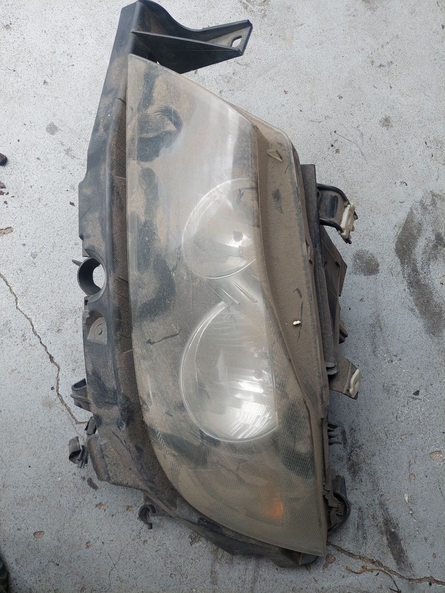 lampa lewa przod przednia bmw e90 e91