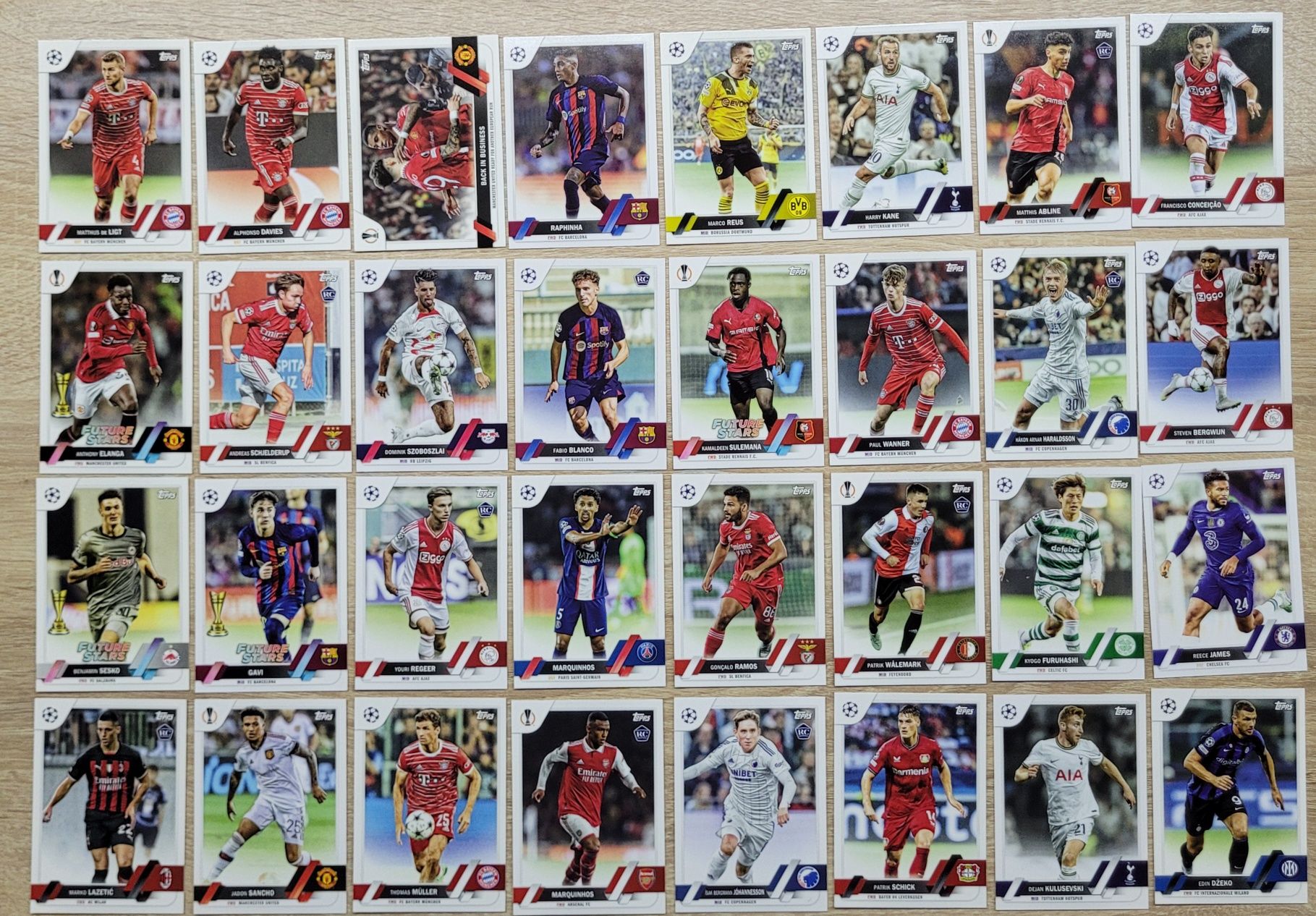 Базовий сет колекції Topps UEFA Club Competitions 2022-2023