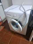 Máquina de lavar roupa de marca beko em bom estado