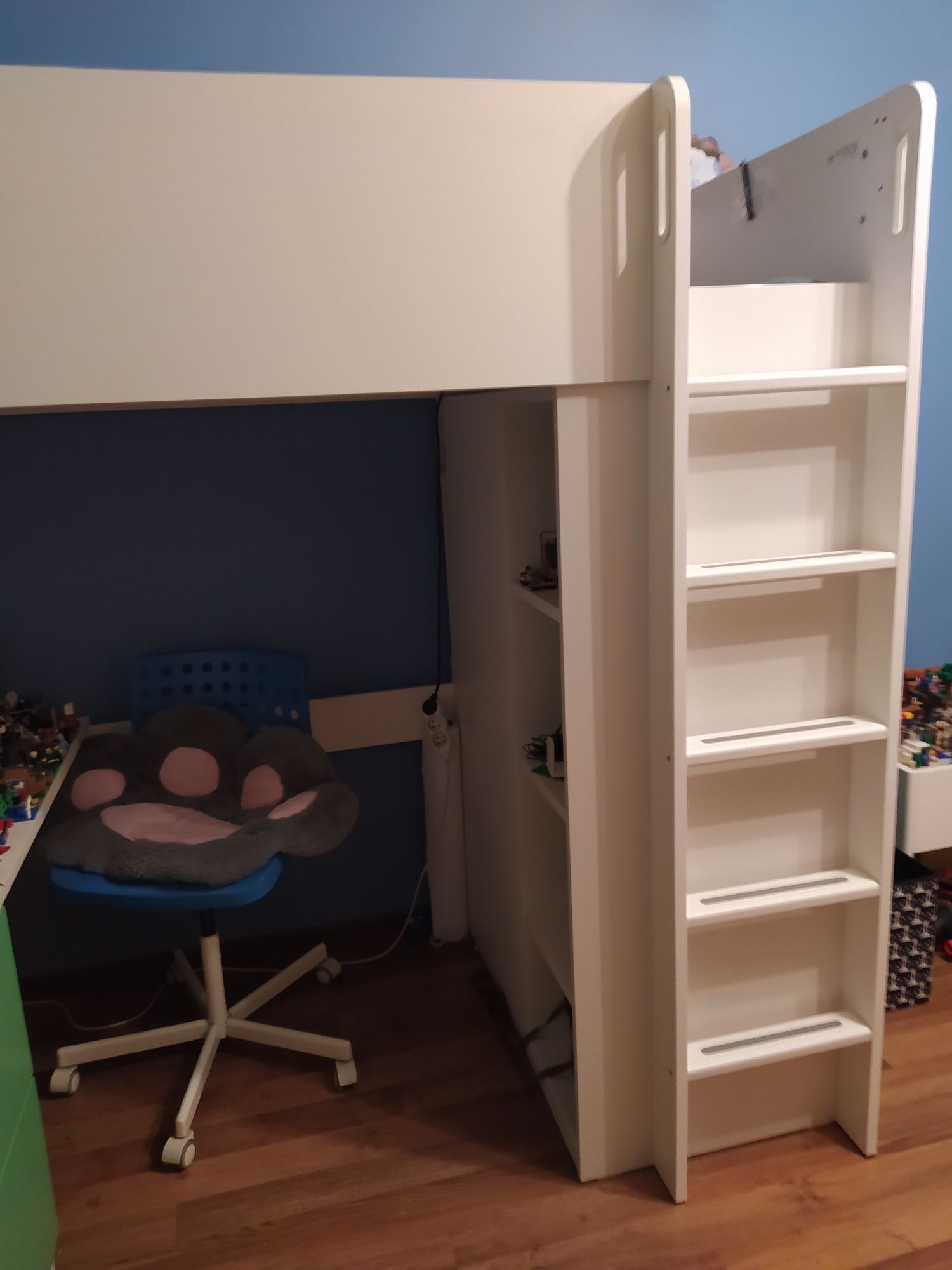 Łóżko piętrowe z biurkiem Ikea smastad