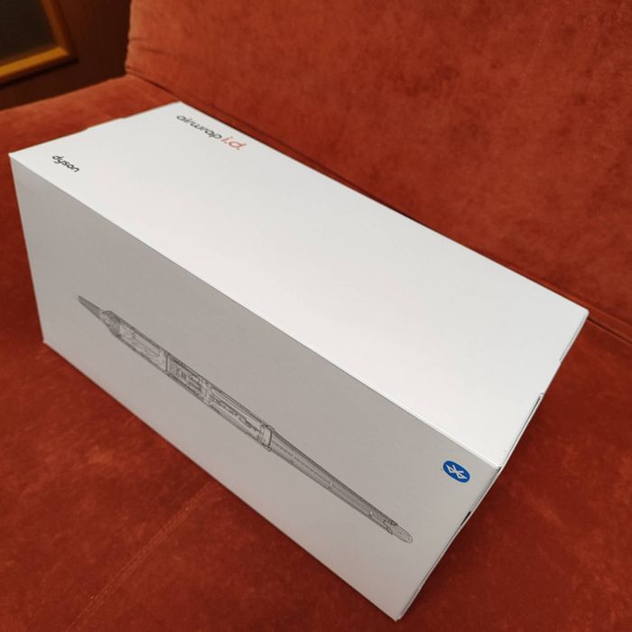 Стайлер для прямого та хвилястого волосся Dyson Airwrap i.d.