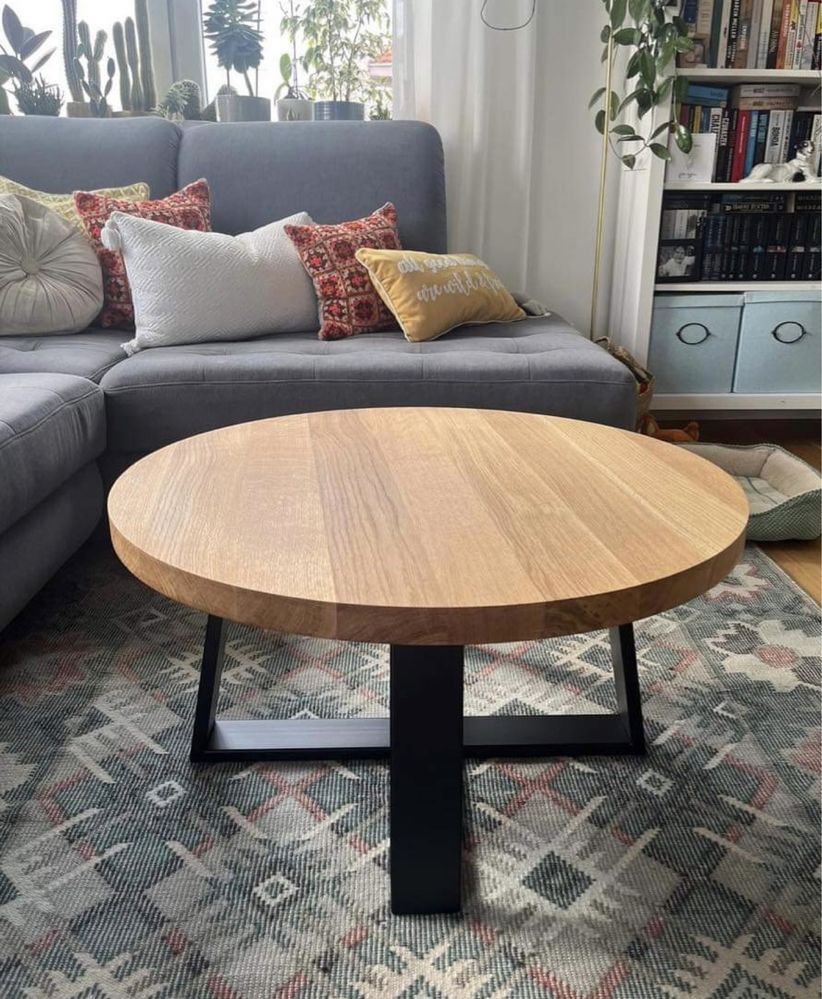 Drewniany stolik kawowy - w stylu loftowym