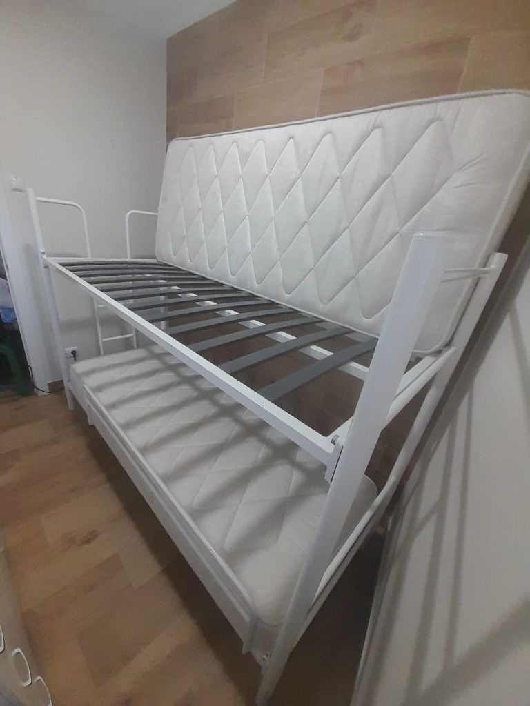 Cama beliche em ferro