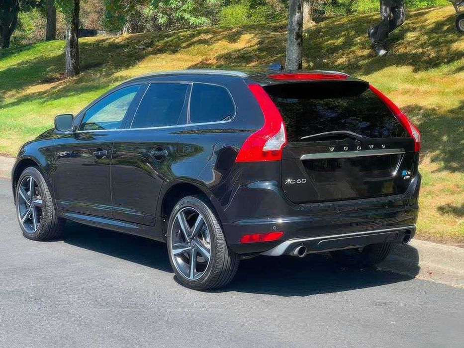 Volvo XC60 T6 R-Design Platinum      2015