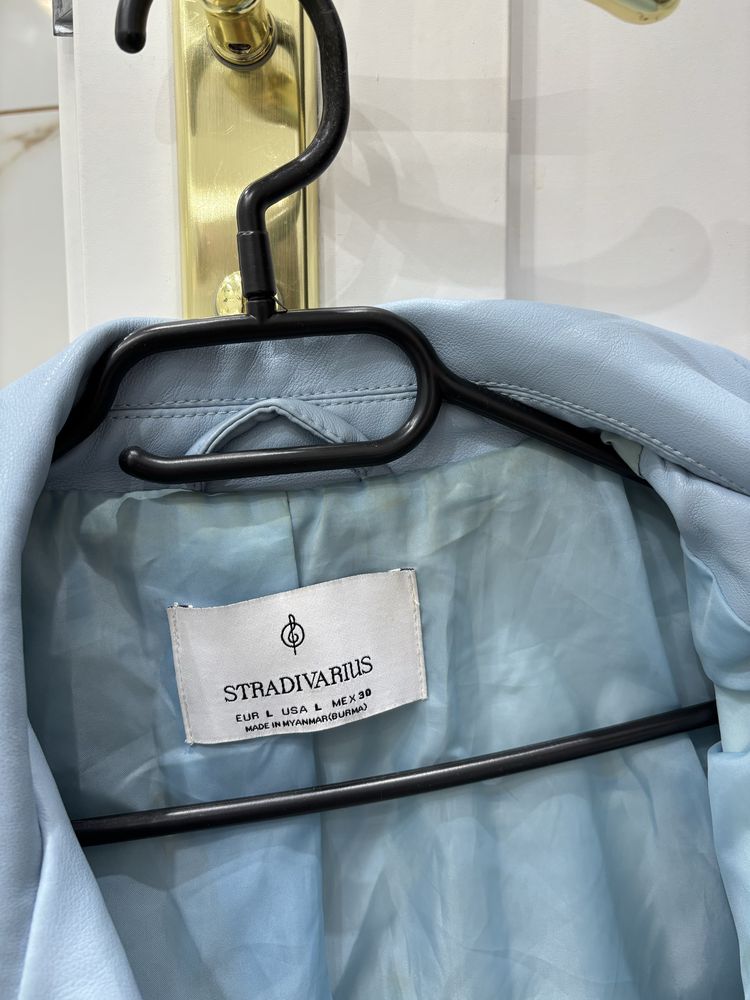 Niebieska ramoneska Stradivarius baby blue