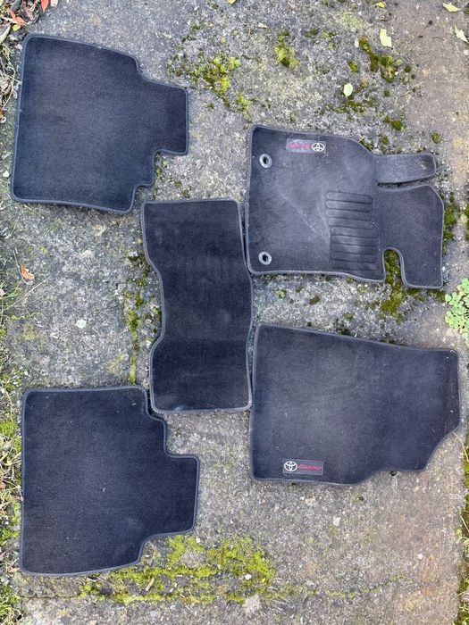 Комплект текстильних ковриків Тойота кемрі 70 Оригінал