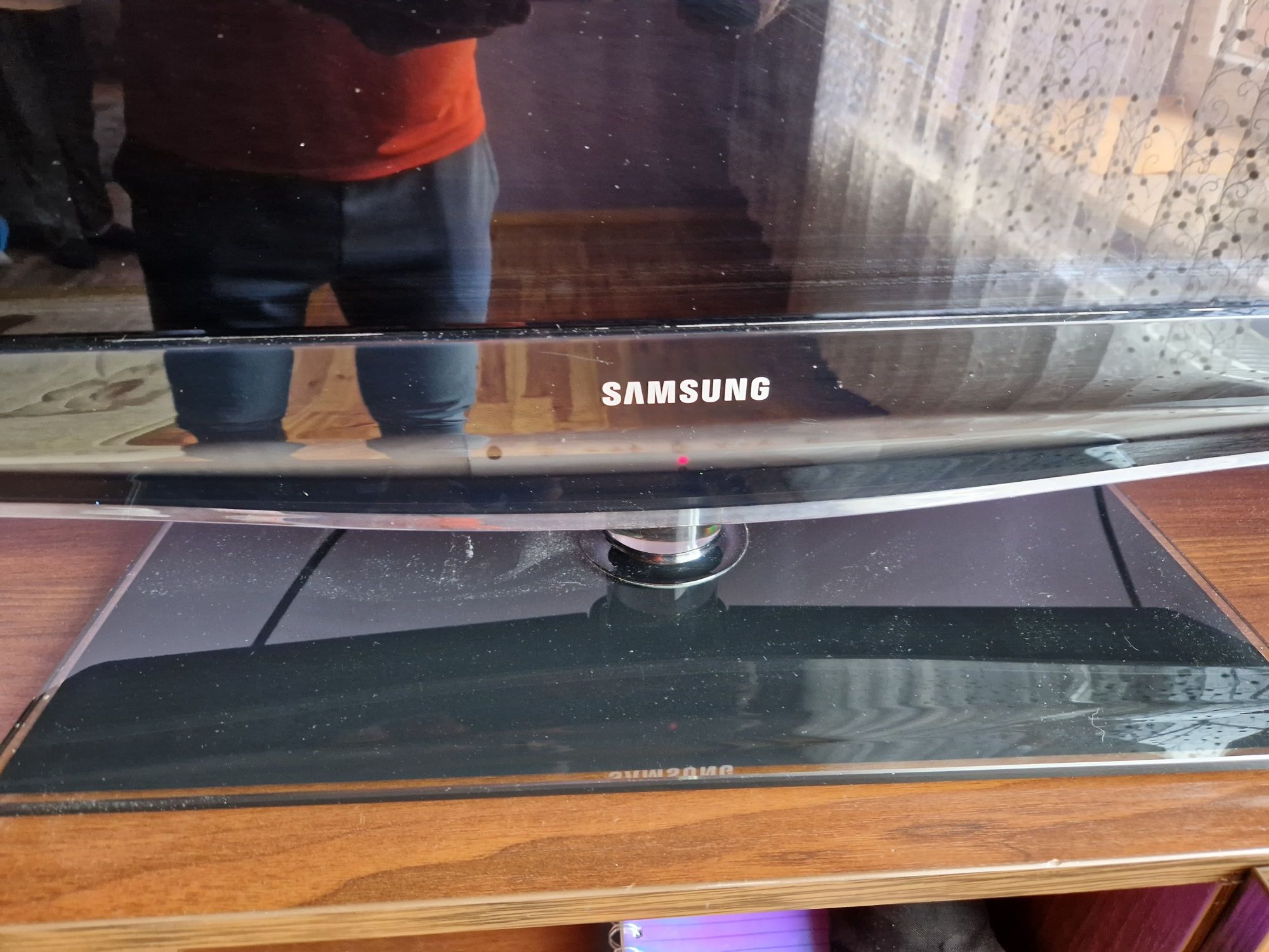 Sprzedam telewizor szklany Samsung 42 cale