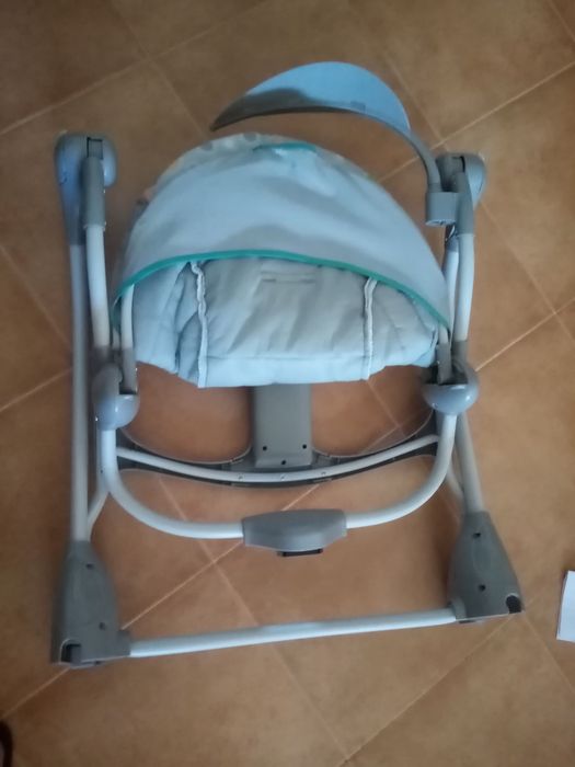 Espreguiçadeira bebe - embalo automático e música - Ingenuity