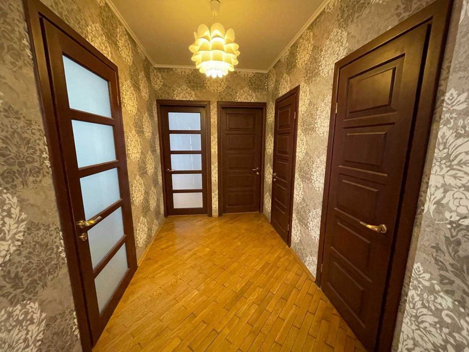 WOW СУПЕРЦІНА !!! Видова 4к 125 м2 на пр-т Бажана Миколи ! Лаундж-зона