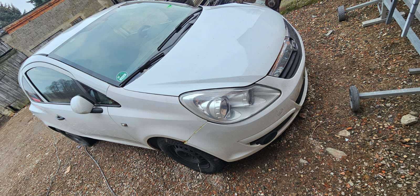 Opel Corsa D 1.2 benzyna klima wspoma import Niemcy, dowóz do 50 km