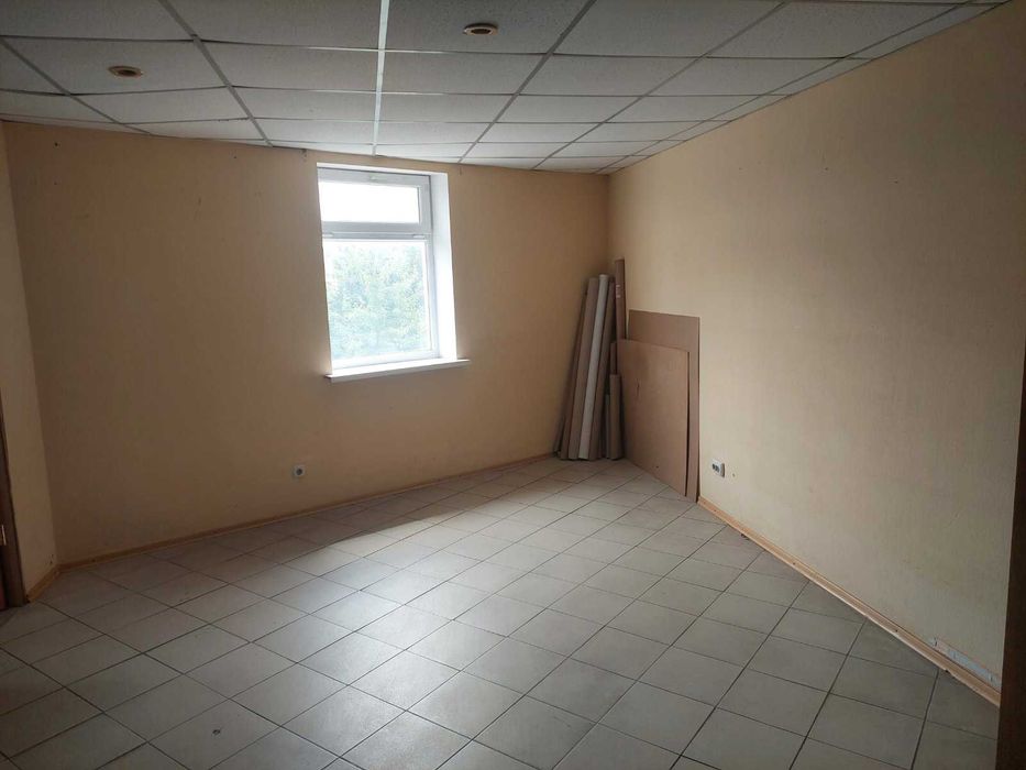 (5)   Здам в оренду офісне приміщення на Замості 6470