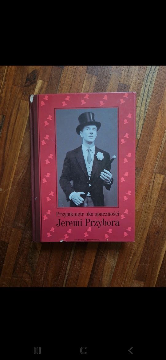 Przymknięte oko opaczności. Jeremi Przybora