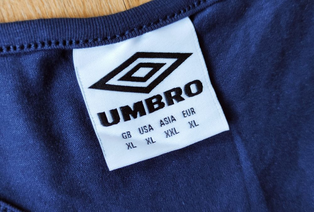 Umbro świetny sportowy crop top w stylu bokserki XL granatowy z logo