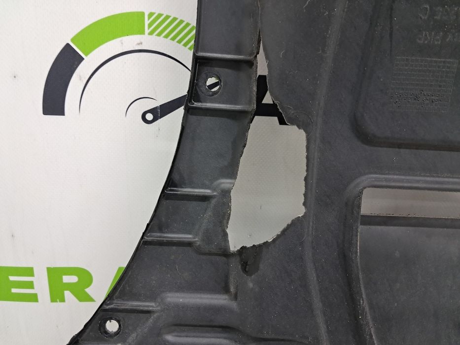 Защита двигателя VOLKSWAGEN  GOLF 7 5Q0825235C