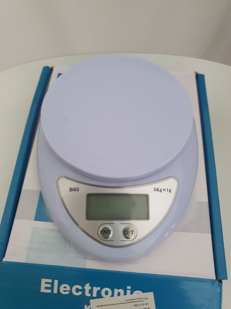 Waga  kuchenna LED 1g/5kg