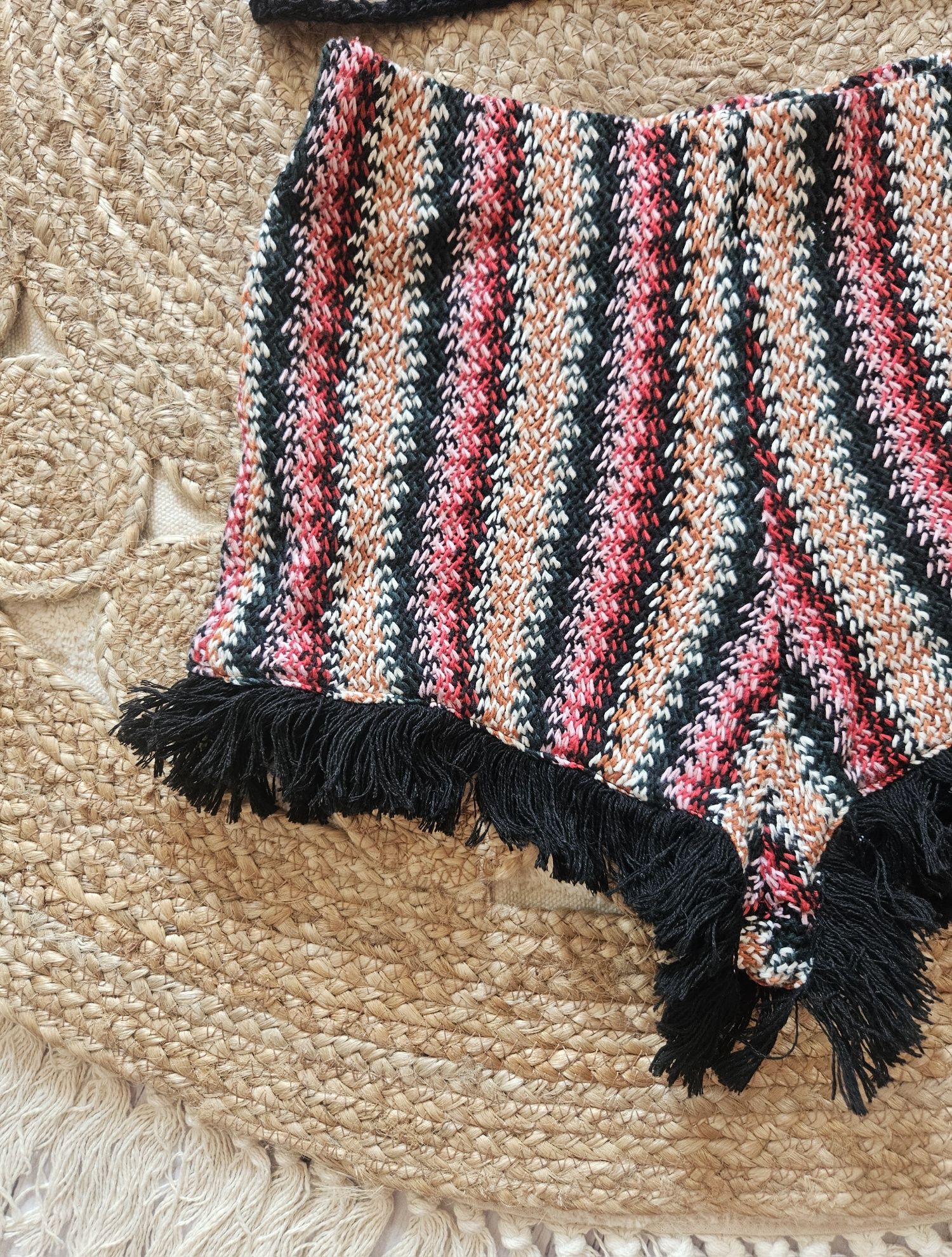 Spodenki szorty dzianinowe sweterkowe  boho frędzle XS/S
