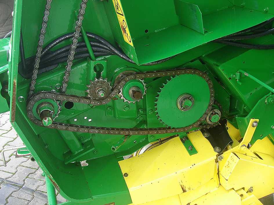 Пресс подборщик John Deere 590