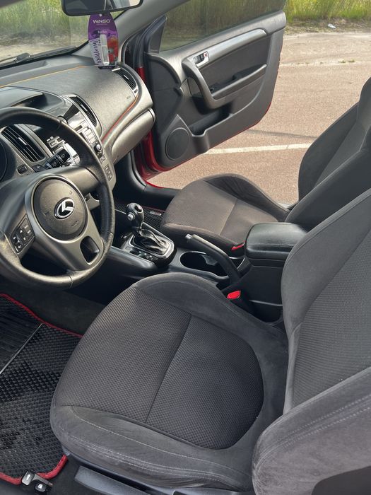 Kia Cerato Koup 1.6 2012 рік