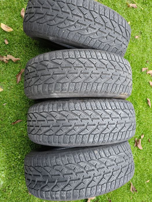 Sprzedam opony zimowe Kormoran 4 szt 205/55r16