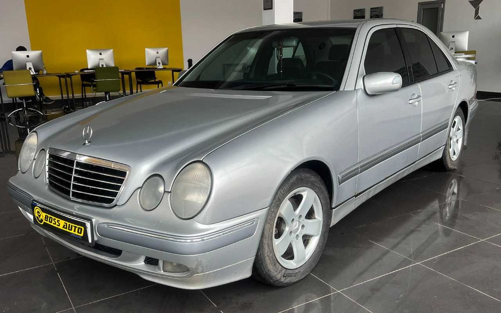 Mercedes-Benz E 270 2001