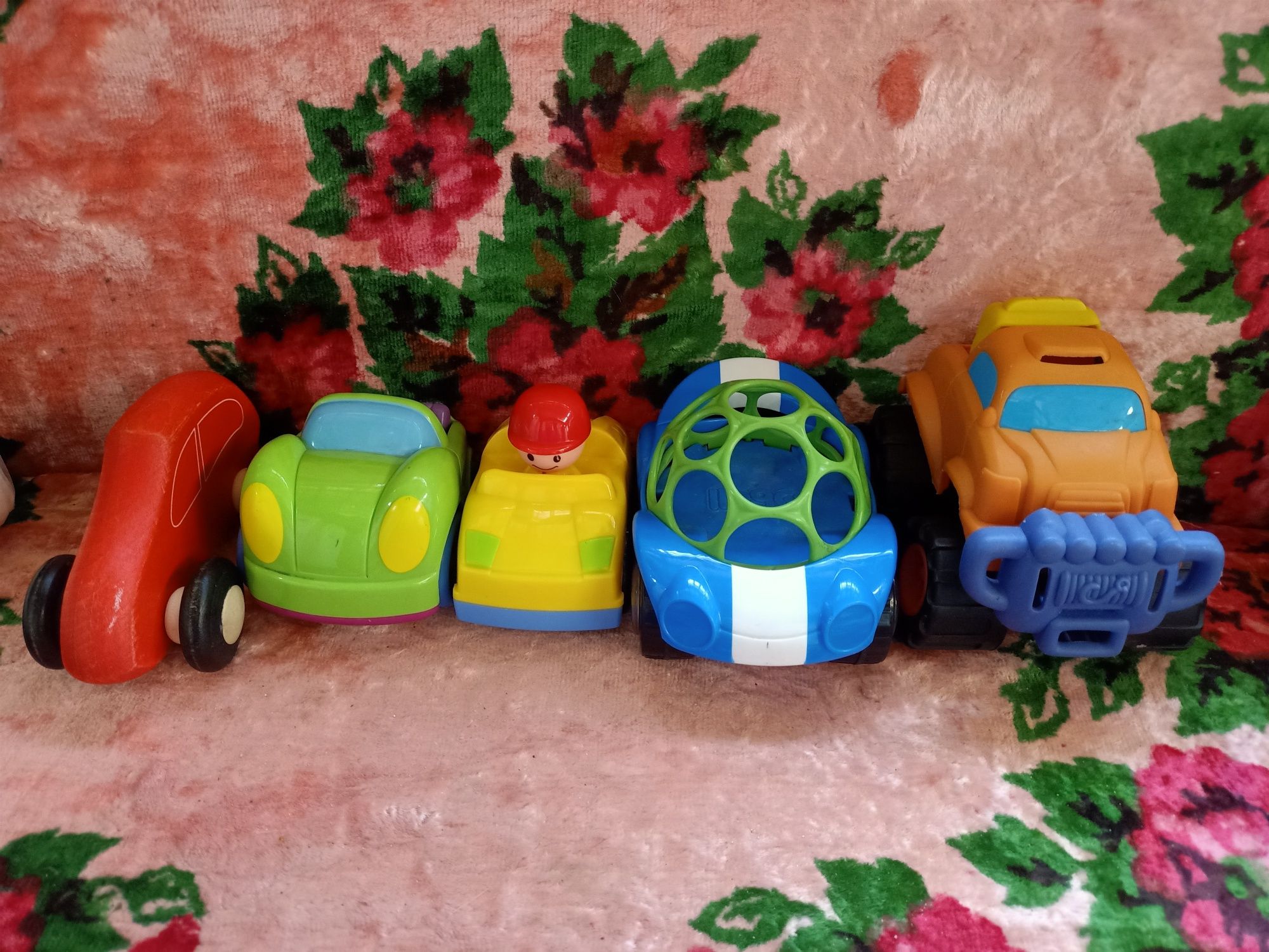 Іграшки дитячі сортер, машинки, кубики, літак