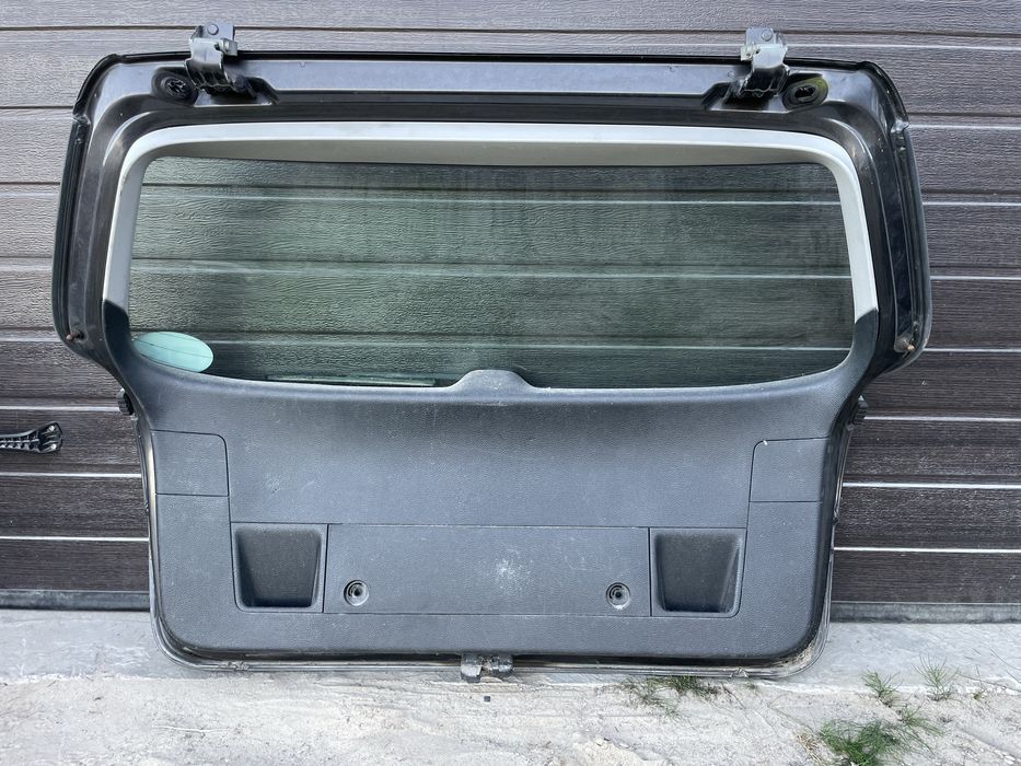 Ляда Кришка багажника WV Passat b6 Ляда пасат б6