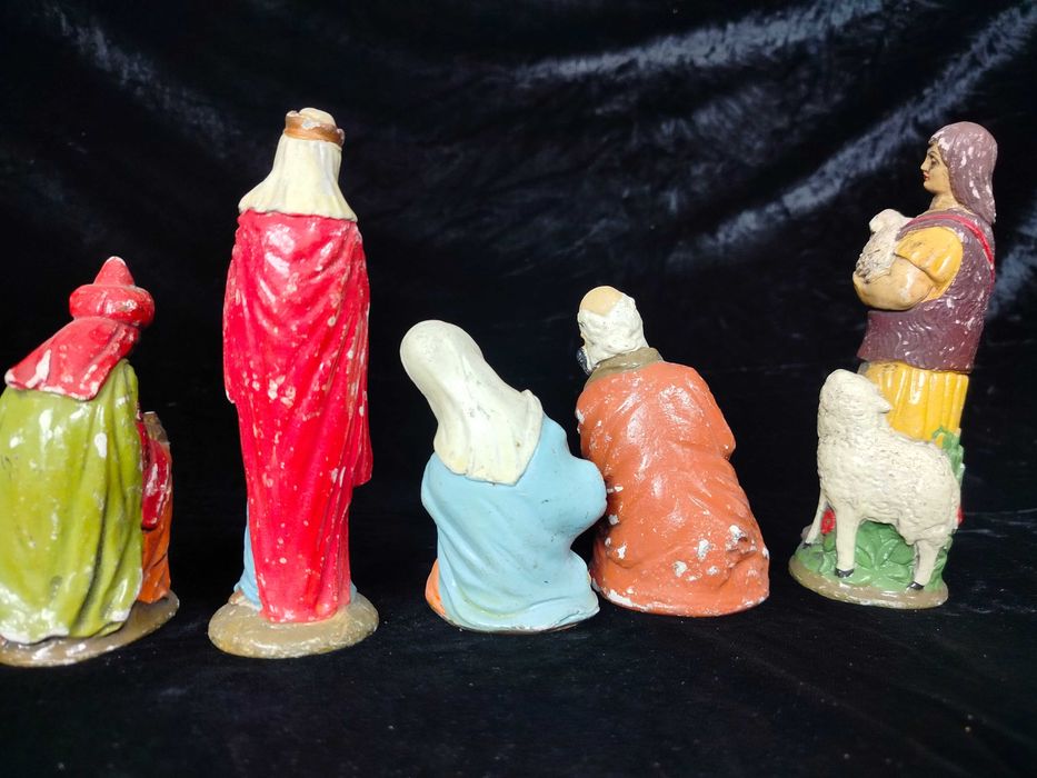 Komplet starych figurek do szopki Bożonarodzeniowej
